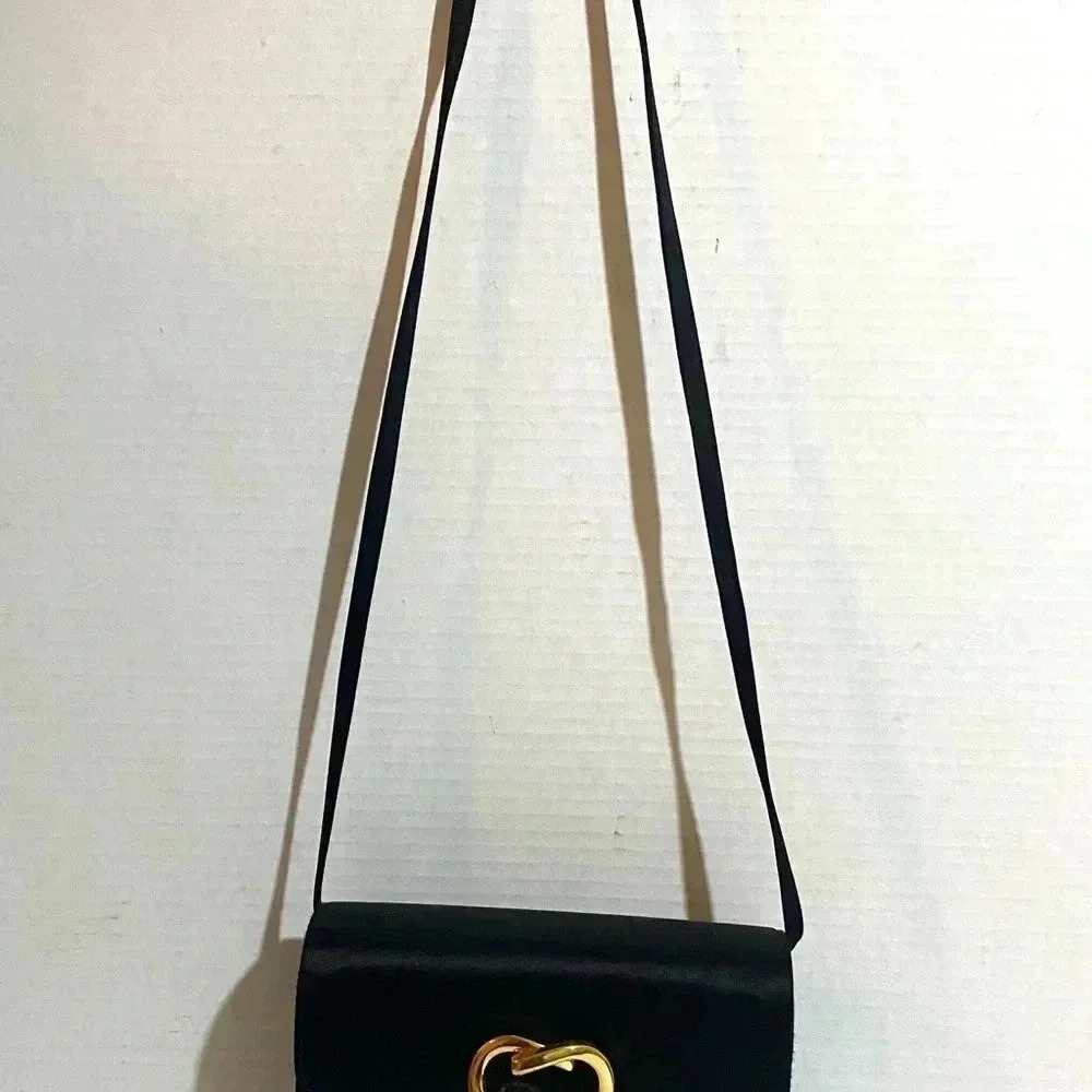 Gucci black satin vintage GP logo shoulder handbag - Picture 11 of 13
